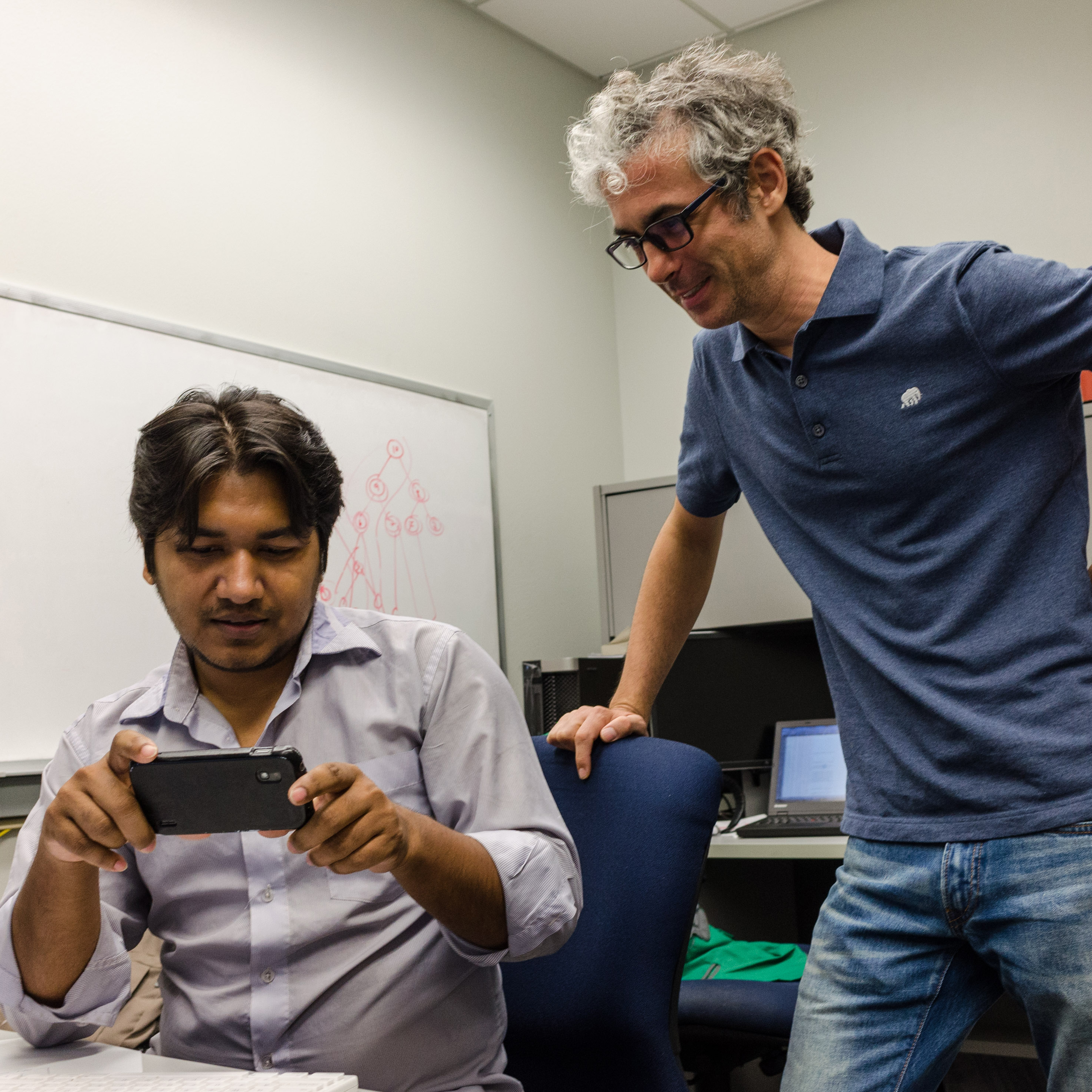 SCIS Faculty leads research project to authenticate journalists’ cellphone footage