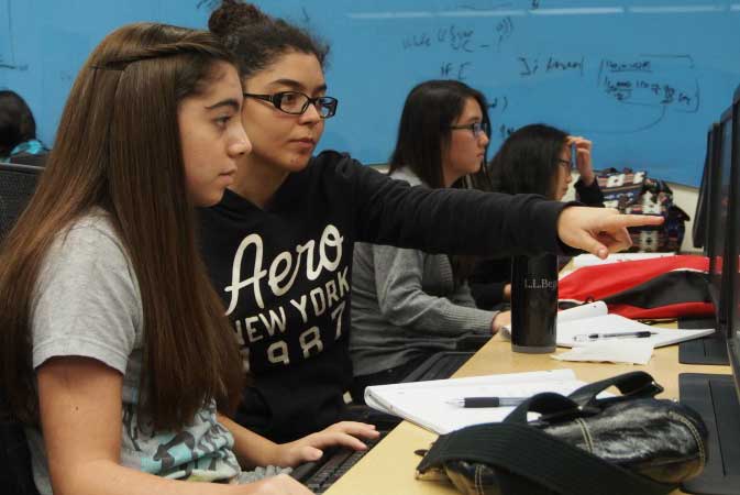 Girls Who Code attend API Workshop at SCIS