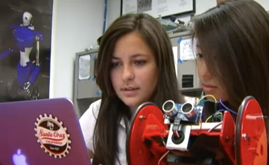 Brazilian students working at FIU’s Discovery Lab