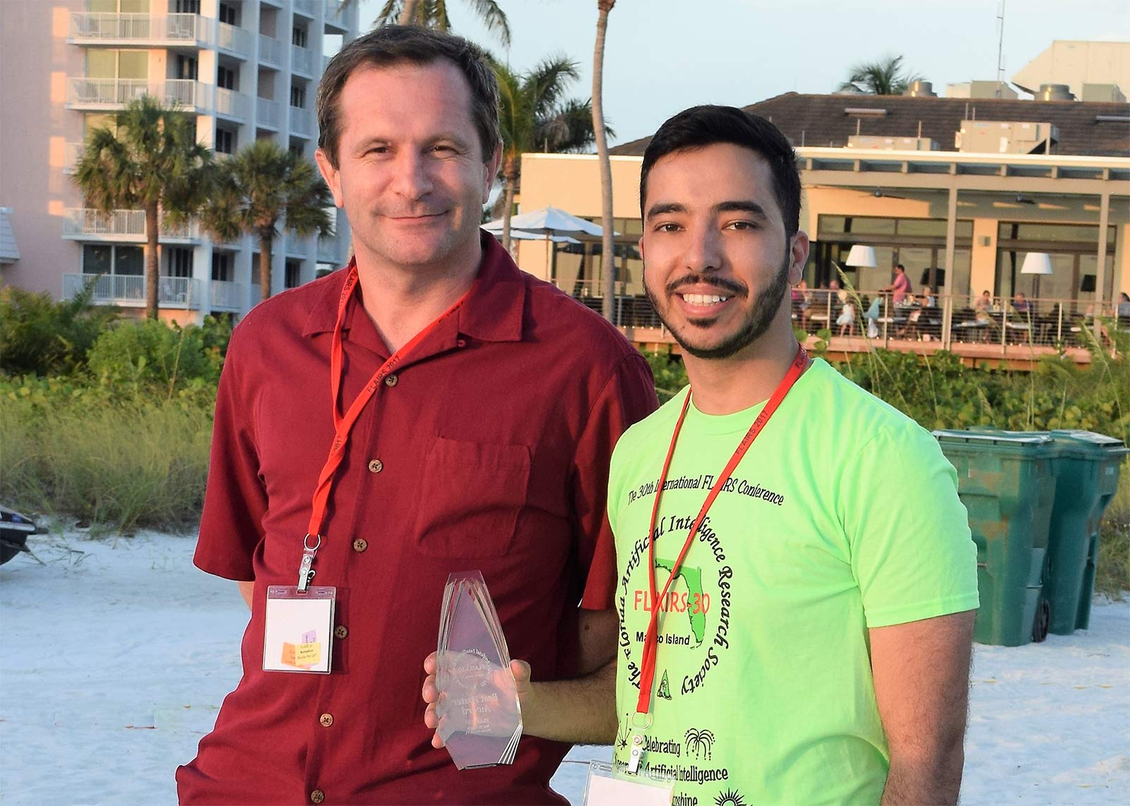 Graduate Student, Deya Banisakher wins Best Poster at FLAIRS Conference